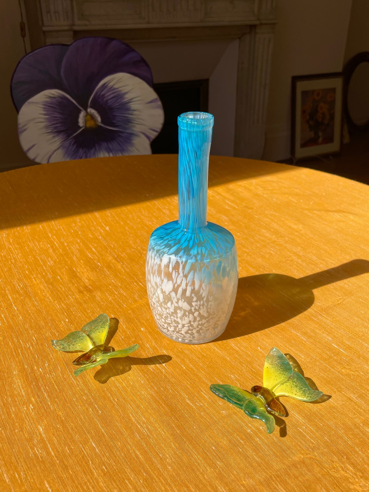 Vase de Clichy moucheté bleu et blanc