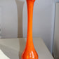 Long vase orange trompette