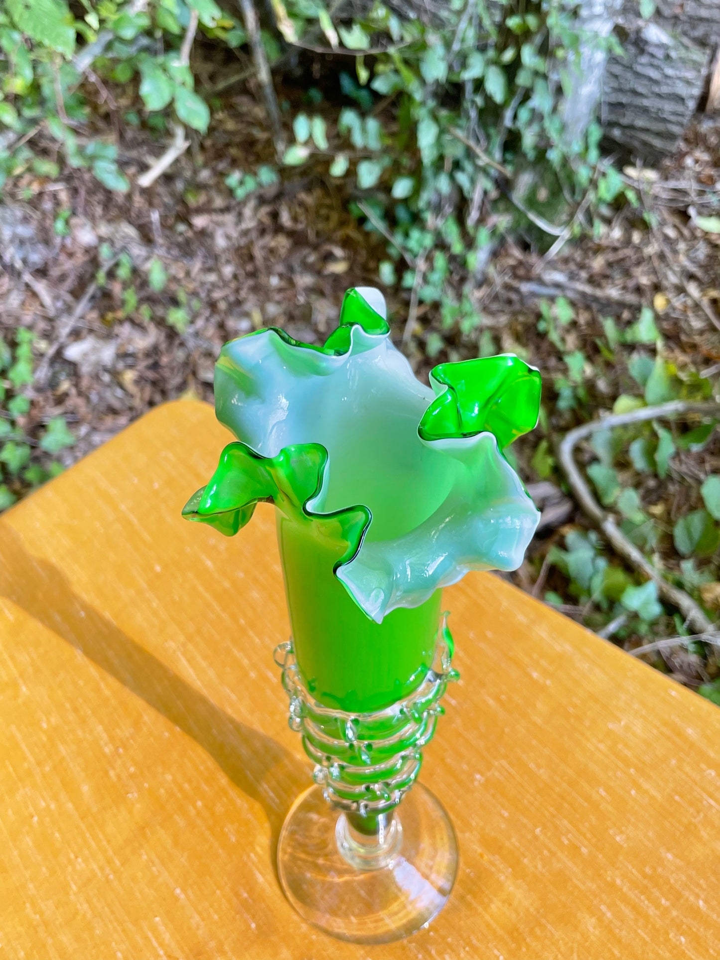 Vase spirale vert